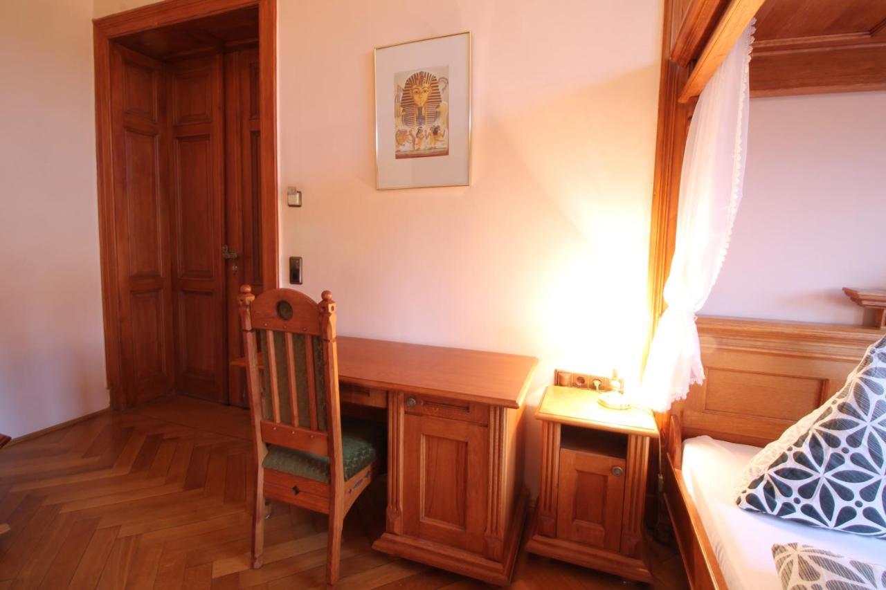 Schloss Gattersburg Hotel Грима Екстериор снимка