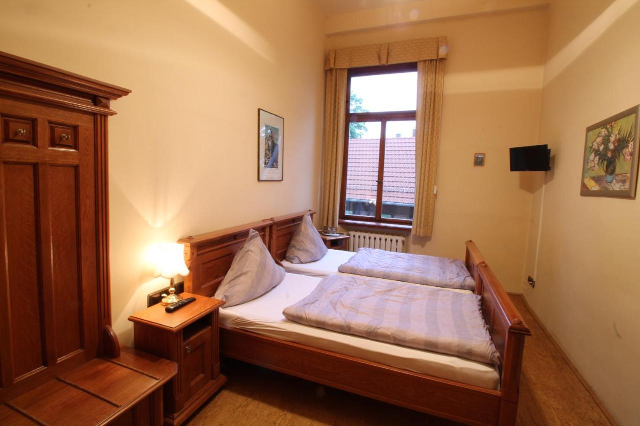 Schloss Gattersburg Hotel Грима Екстериор снимка